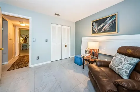 5267 81st Street N St Petersburg FL 33709