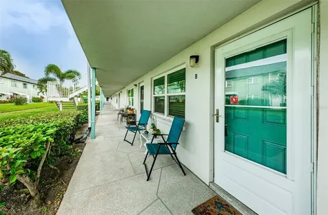 5267 81st Street N St Petersburg FL 33709