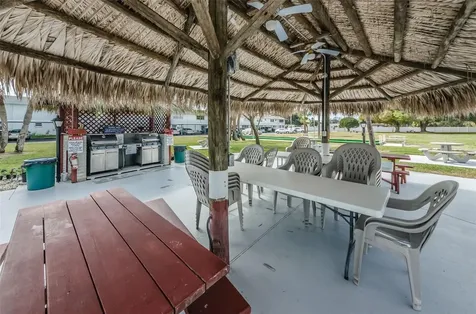 5267 81st Street N St Petersburg FL 33709