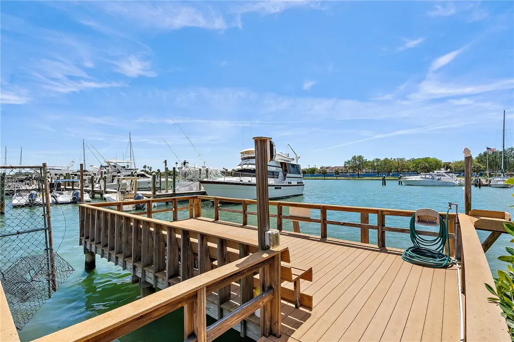 10365 Paradise Boulevard Treasure Island FL 33706