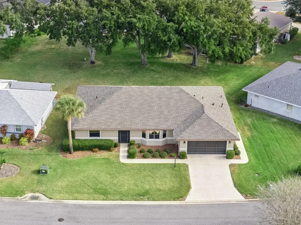 21506 Queen Anne Court Leesburg FL 34748