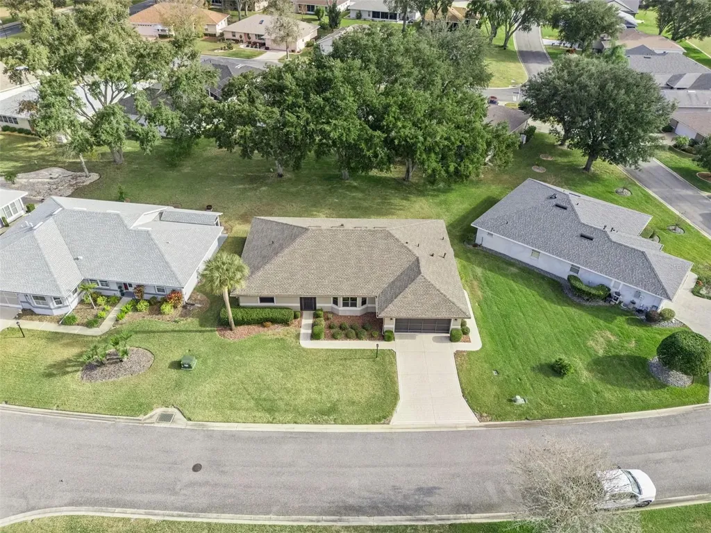 21506 Queen Anne Court Leesburg FL 34748