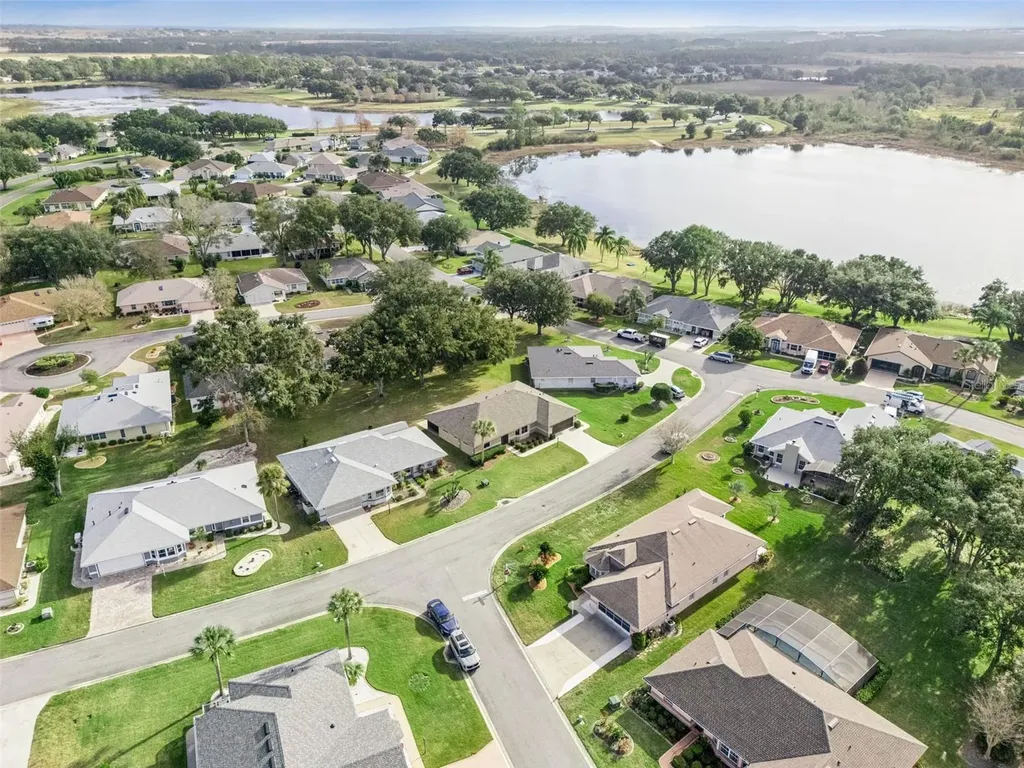 21506 Queen Anne Court Leesburg FL 34748