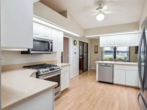 21506 Queen Anne Court Leesburg FL 34748