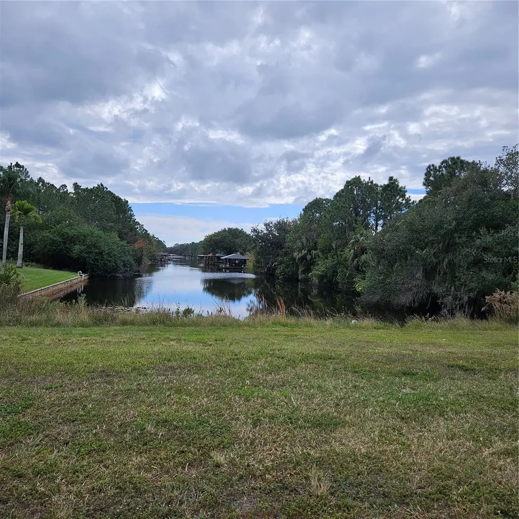108 El Dorado Drive Indian Lake Estates FL 33855