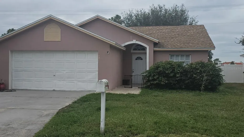 871 Reflections Loop E Winter Haven FL 33884