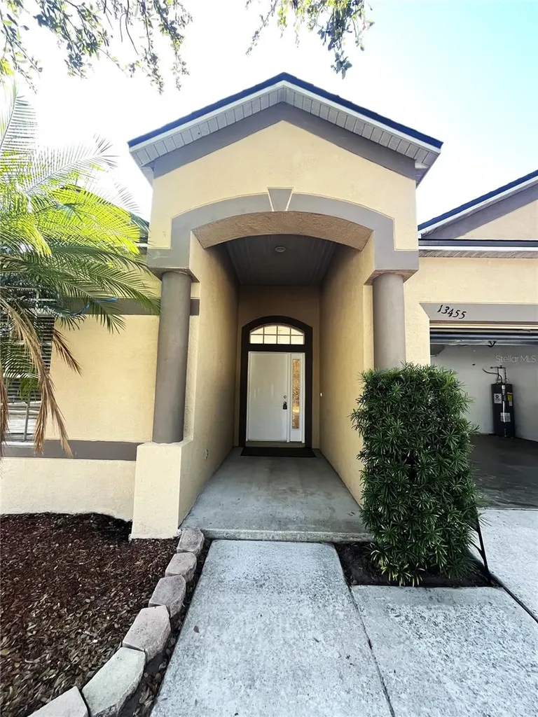 13455 Silvercreek Drive Riverview FL 33579