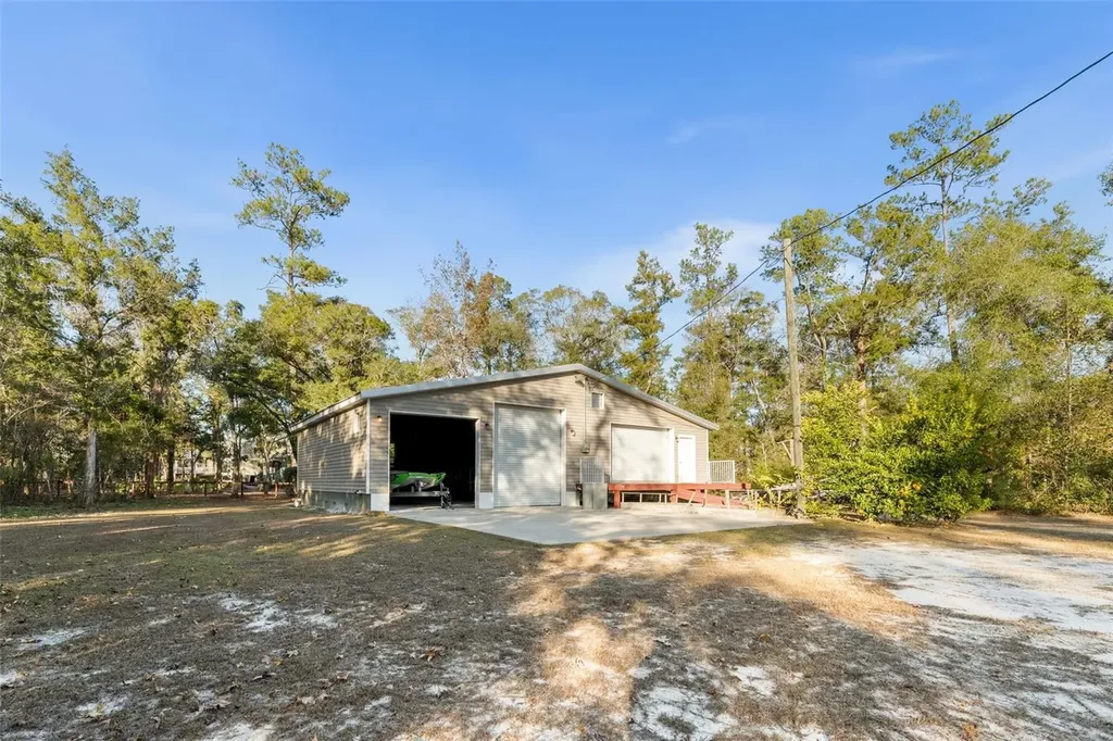 174 NE 972nd Street Branford FL 32008