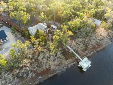 174 NE 972nd Street Branford FL 32008