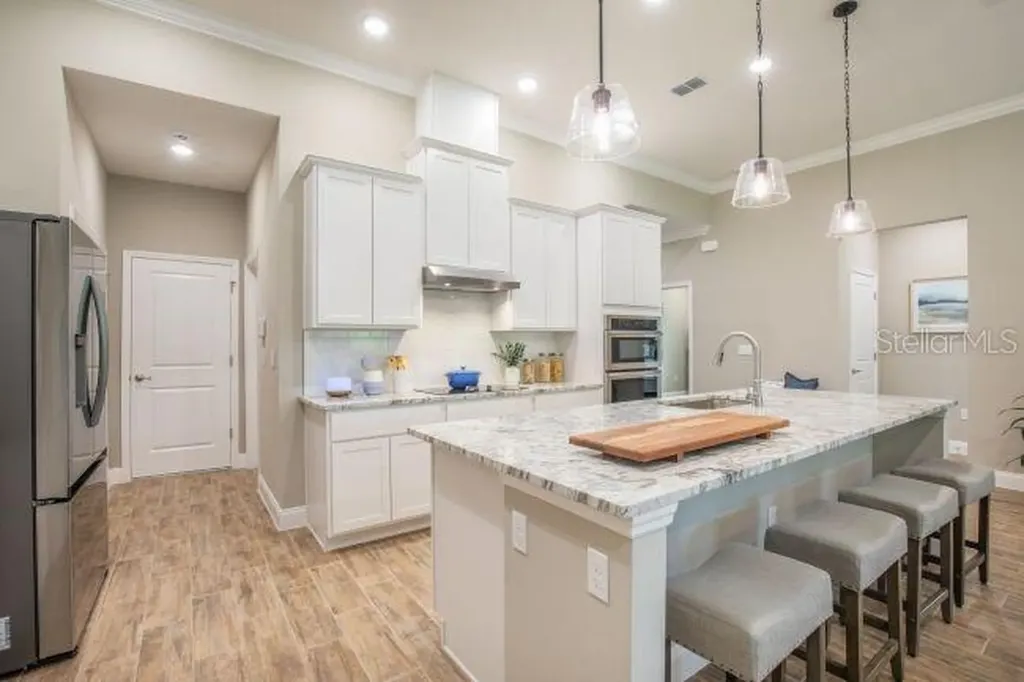 926 Buckeye Drive Lady Lake FL 32159