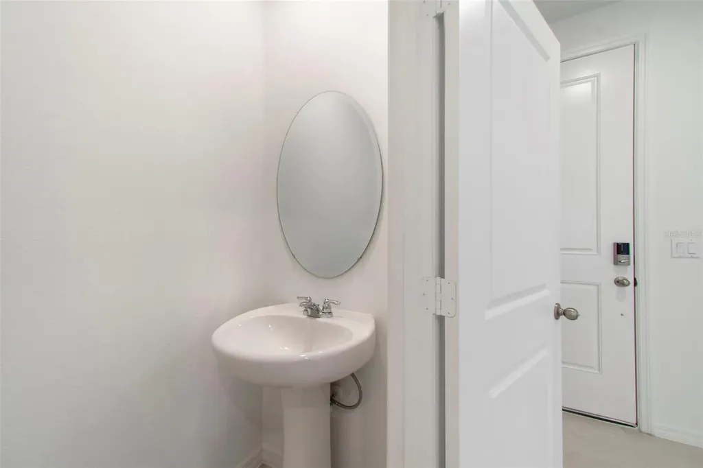 682 Lola Lane Oviedo FL 32765