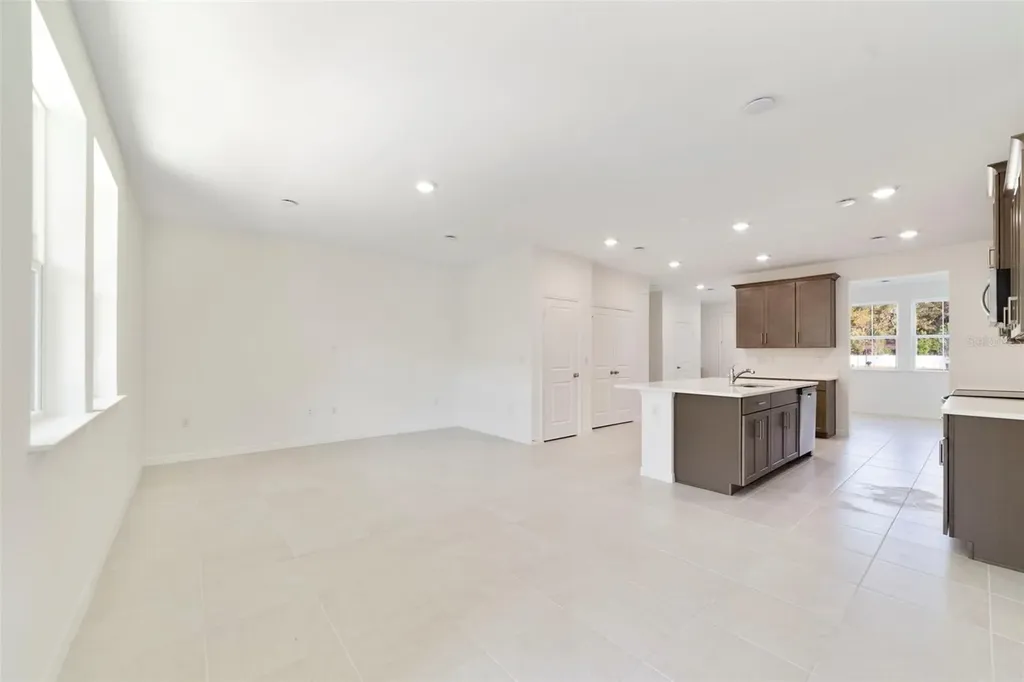 682 Lola Lane Oviedo FL 32765