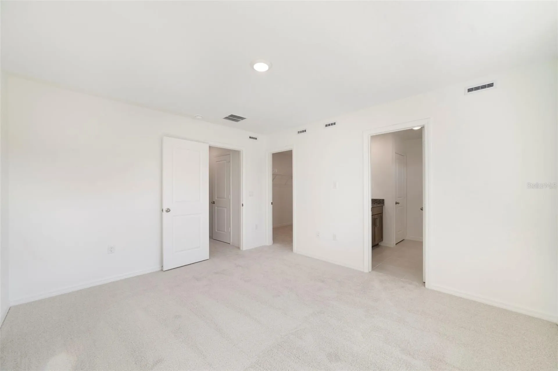 682 Lola Lane Oviedo FL 32765