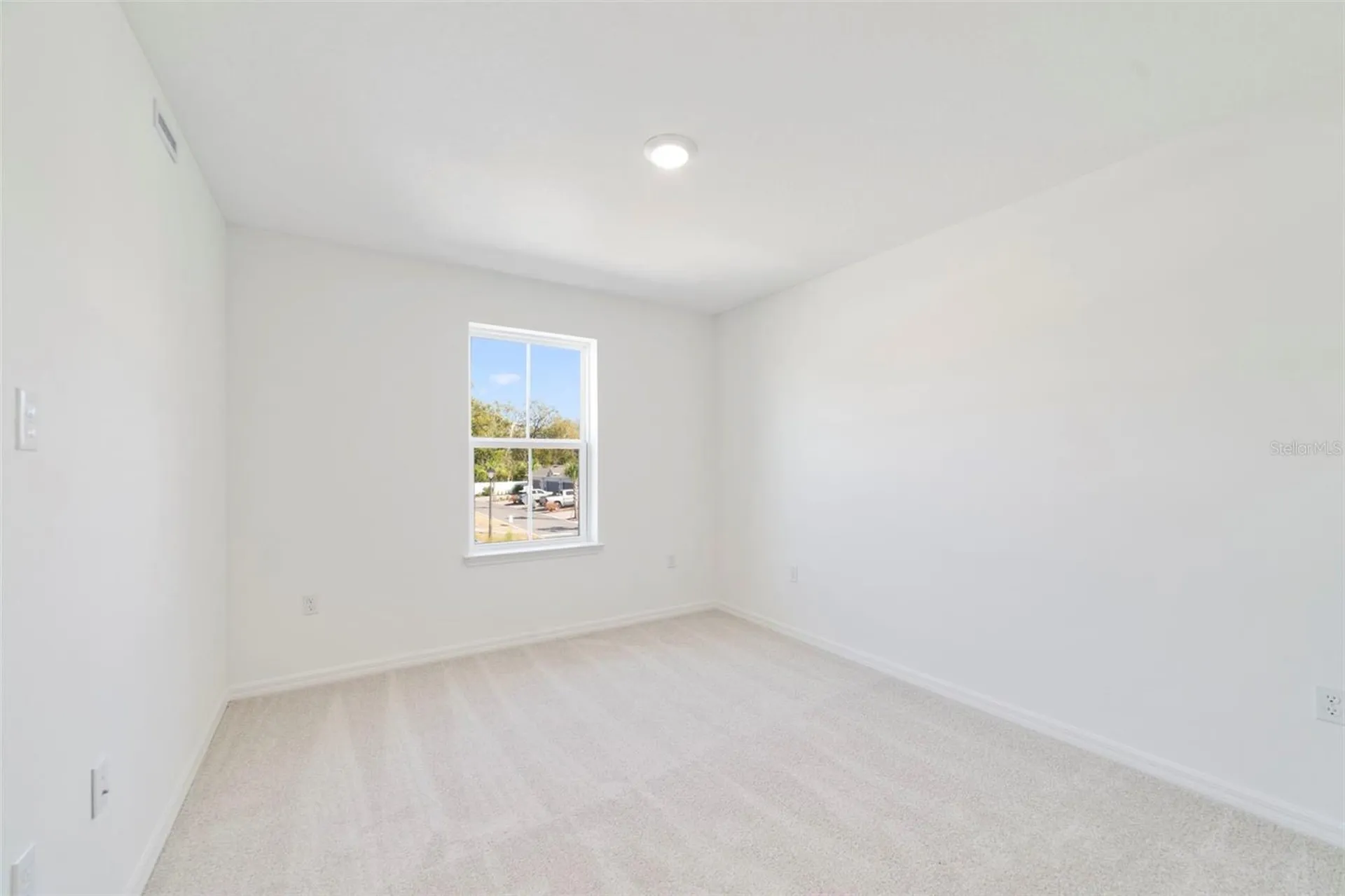 682 Lola Lane Oviedo FL 32765