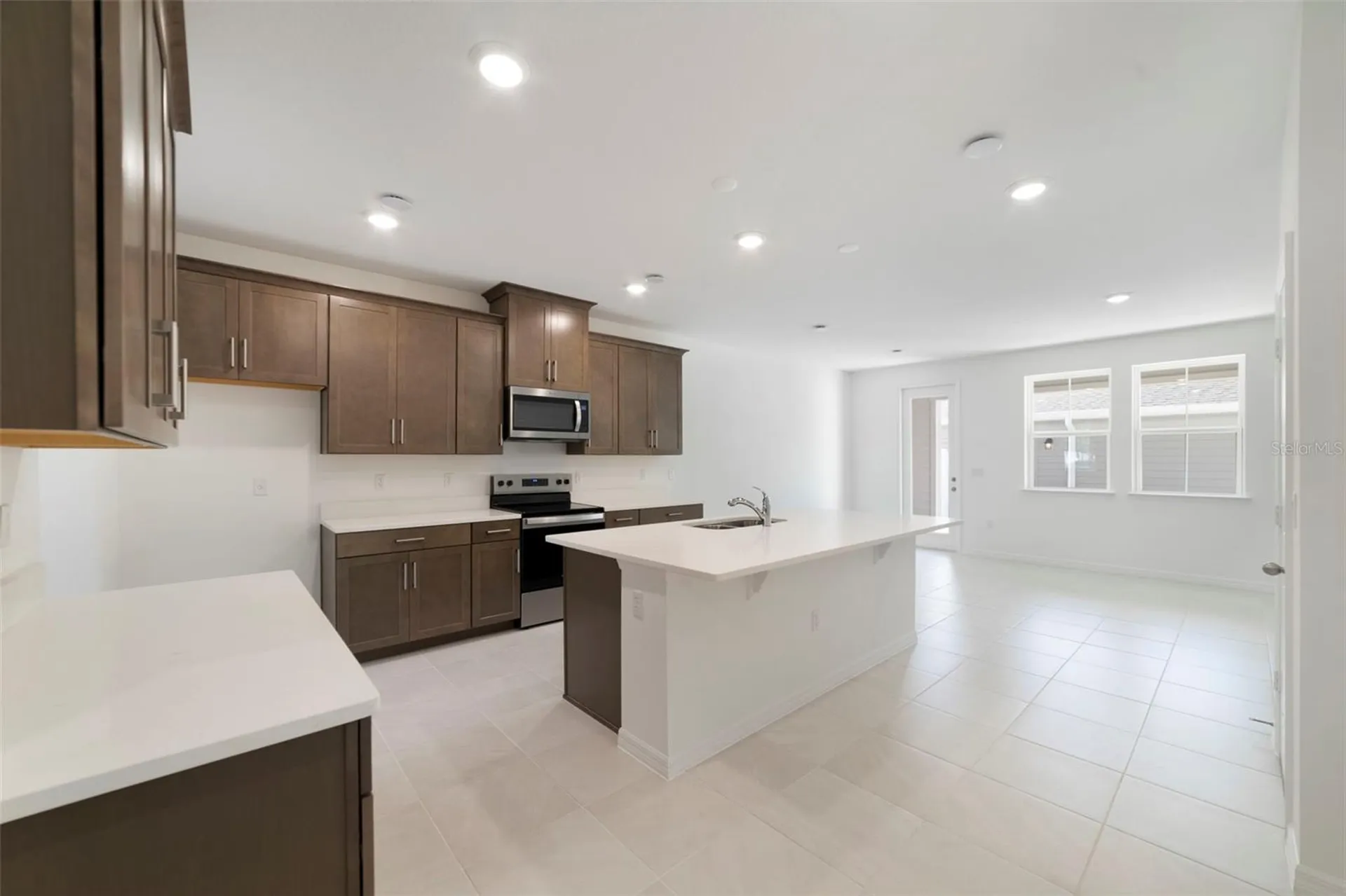 682 Lola Lane Oviedo FL 32765