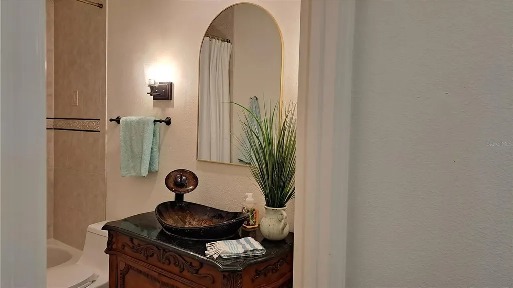 2377 Burton Lane Sarasota FL 34239