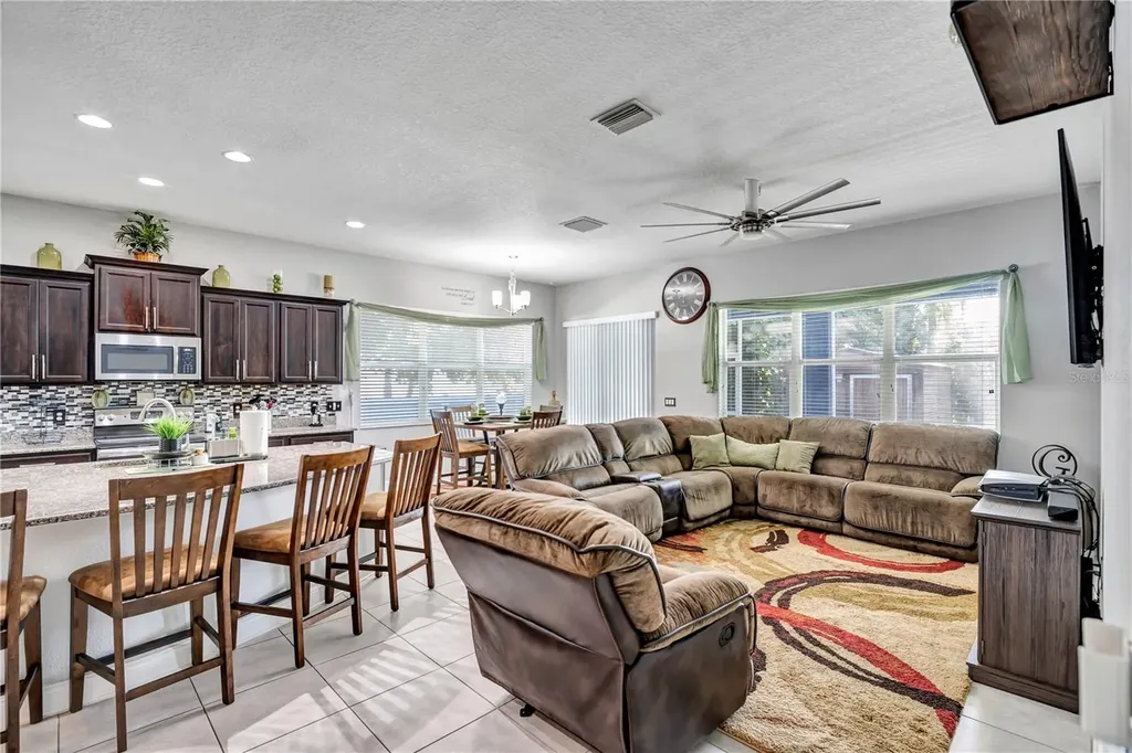 2806 W Saint Isabel Street Tampa FL 33607