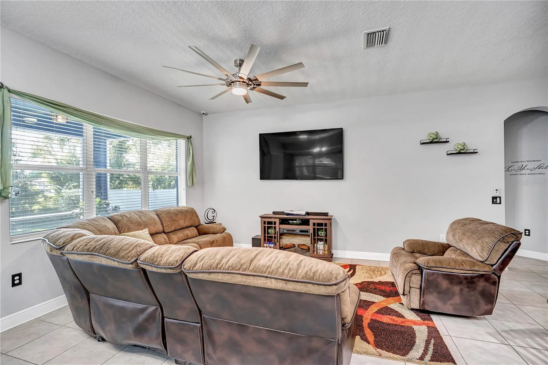 2806 W Saint Isabel Street Tampa FL 33607