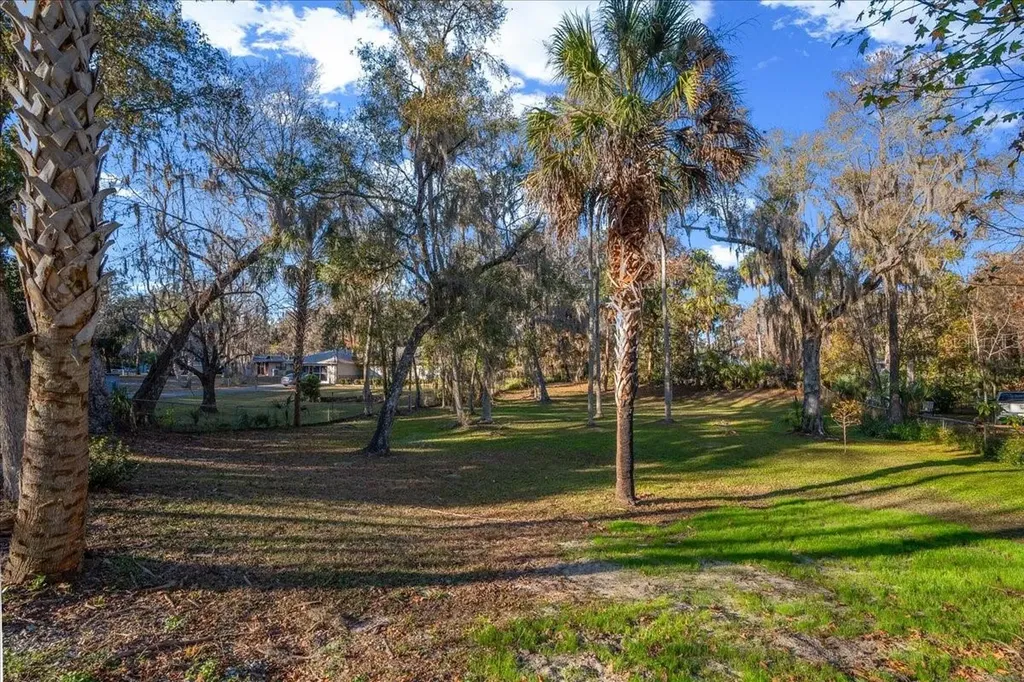 12575 W Foss Groves Path Inglis FL 34449
