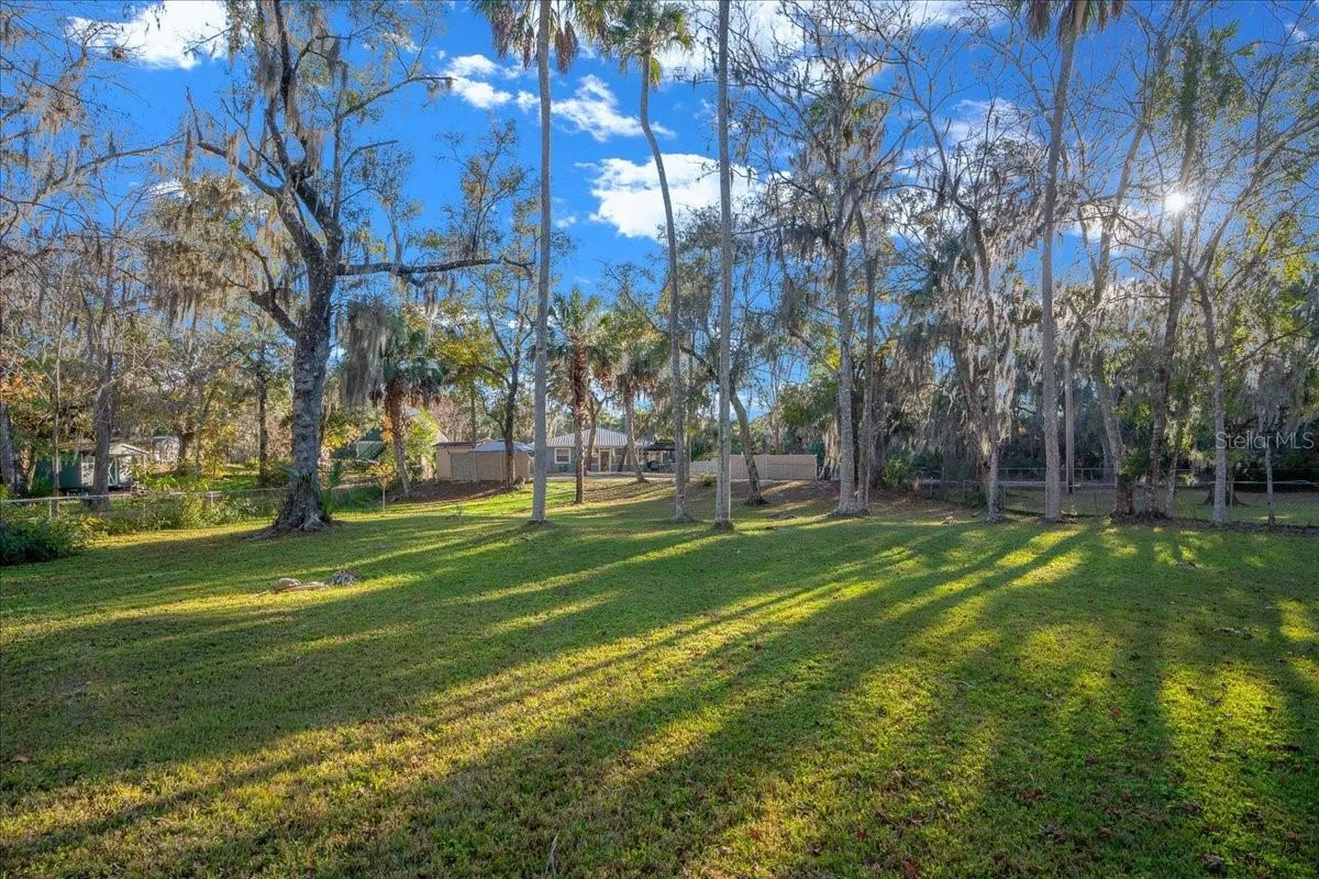 12575 W Foss Groves Path Inglis FL 34449
