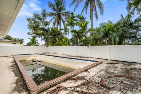 9570 Sun Isle Drive NE St Petersburg FL 33702