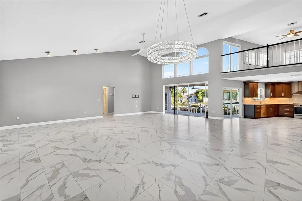 562 Ranger Lane Longboat Key FL 34228