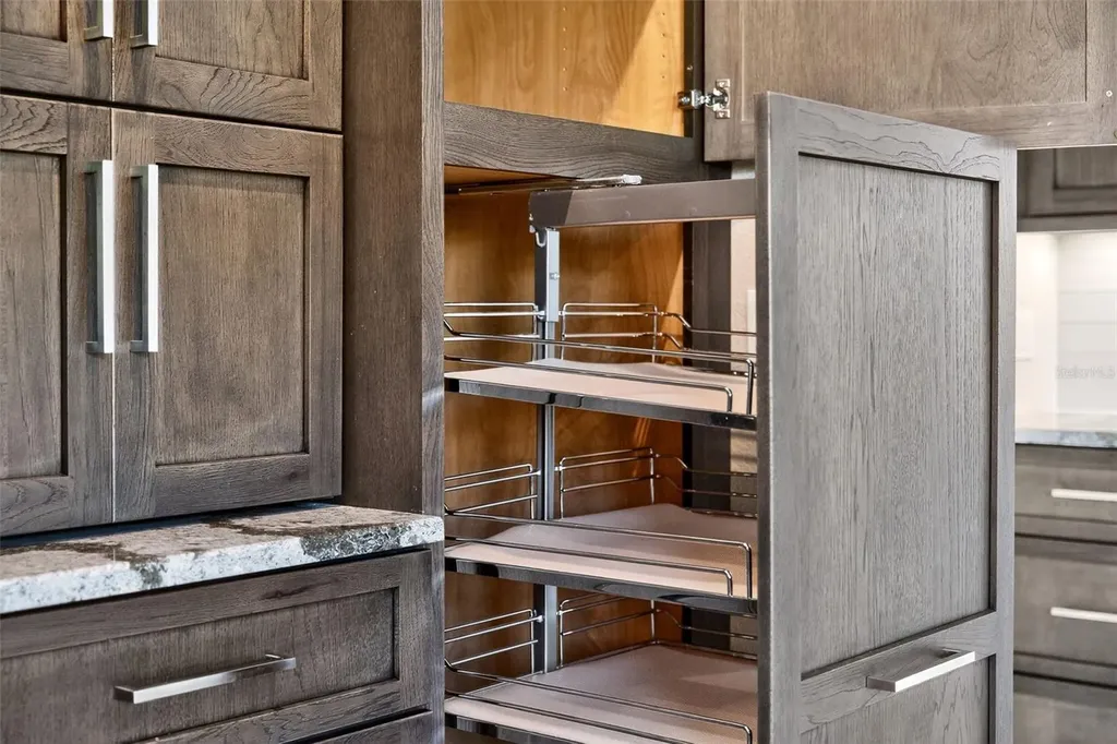 562 Ranger Lane Longboat Key FL 34228