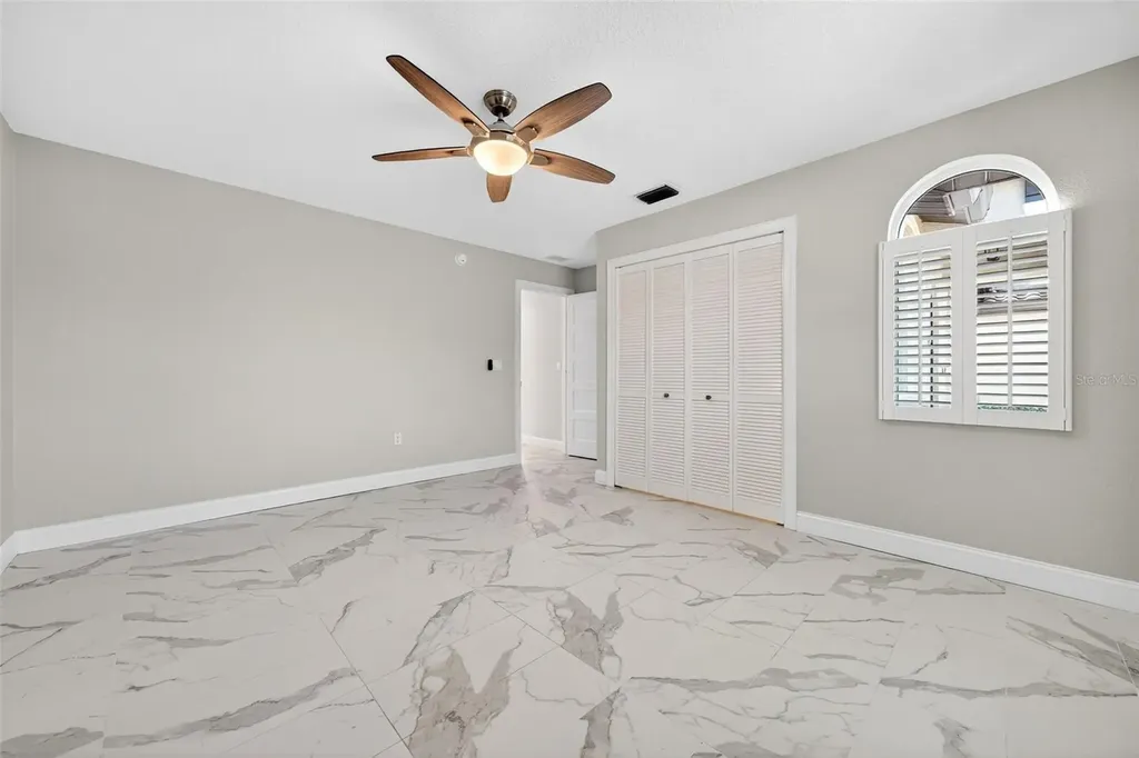 562 Ranger Lane Longboat Key FL 34228