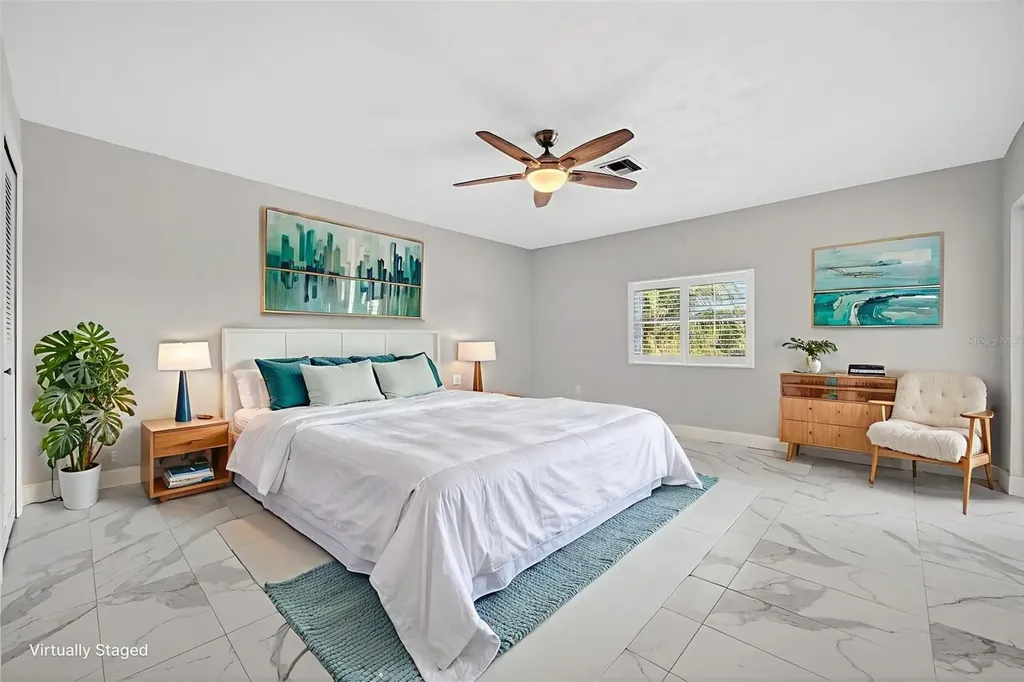 562 Ranger Lane Longboat Key FL 34228