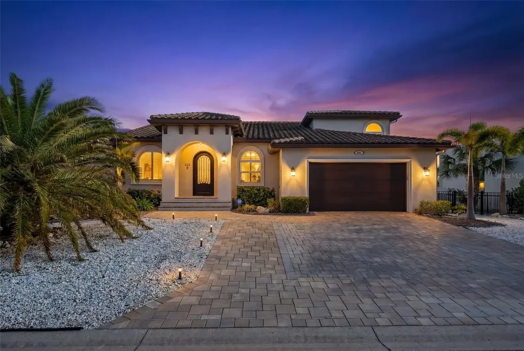 562 Ranger Lane Longboat Key FL 34228