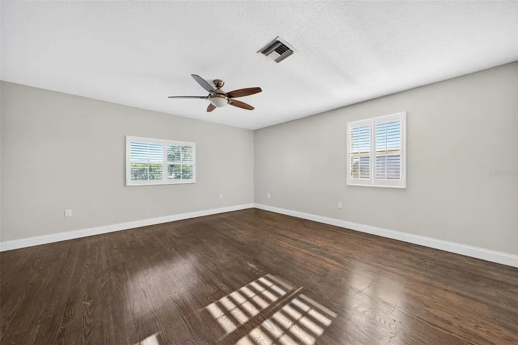 562 Ranger Lane Longboat Key FL 34228