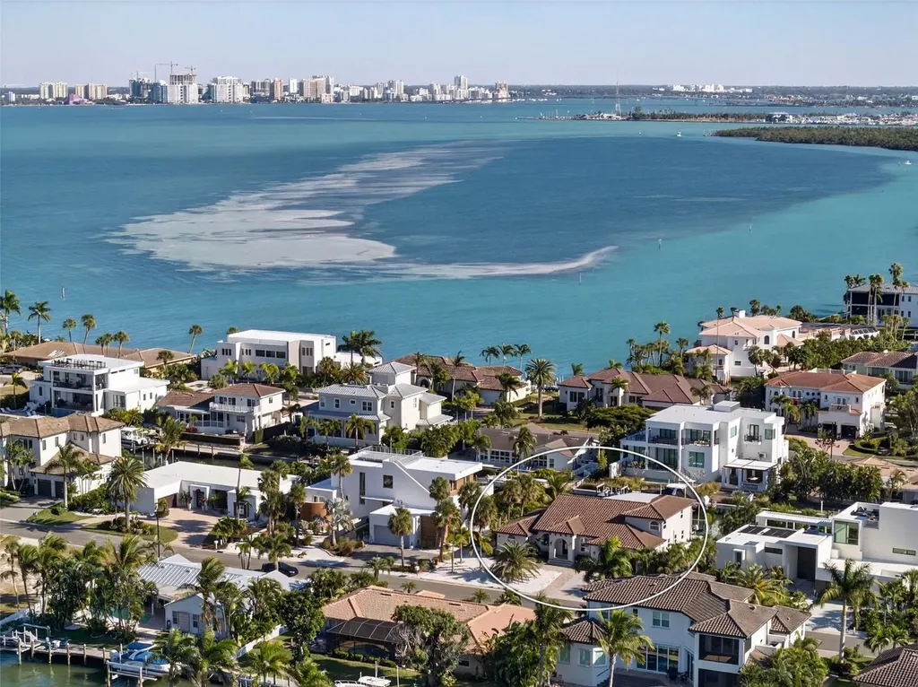 562 Ranger Lane Longboat Key FL 34228