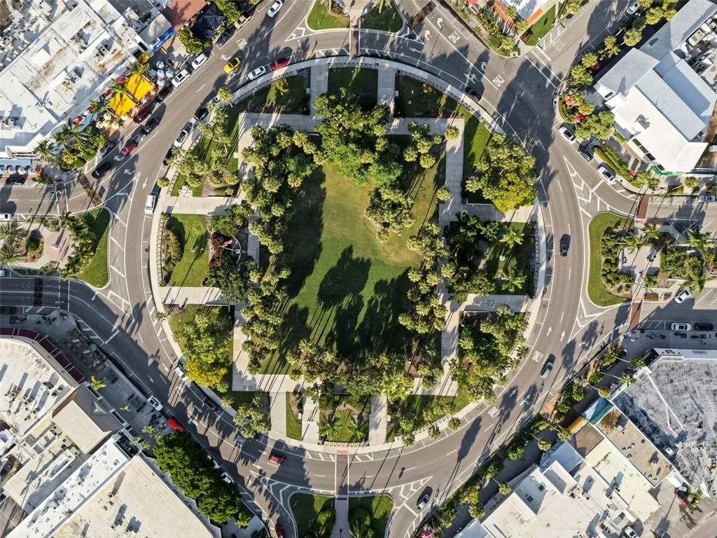 562 Ranger Lane Longboat Key FL 34228