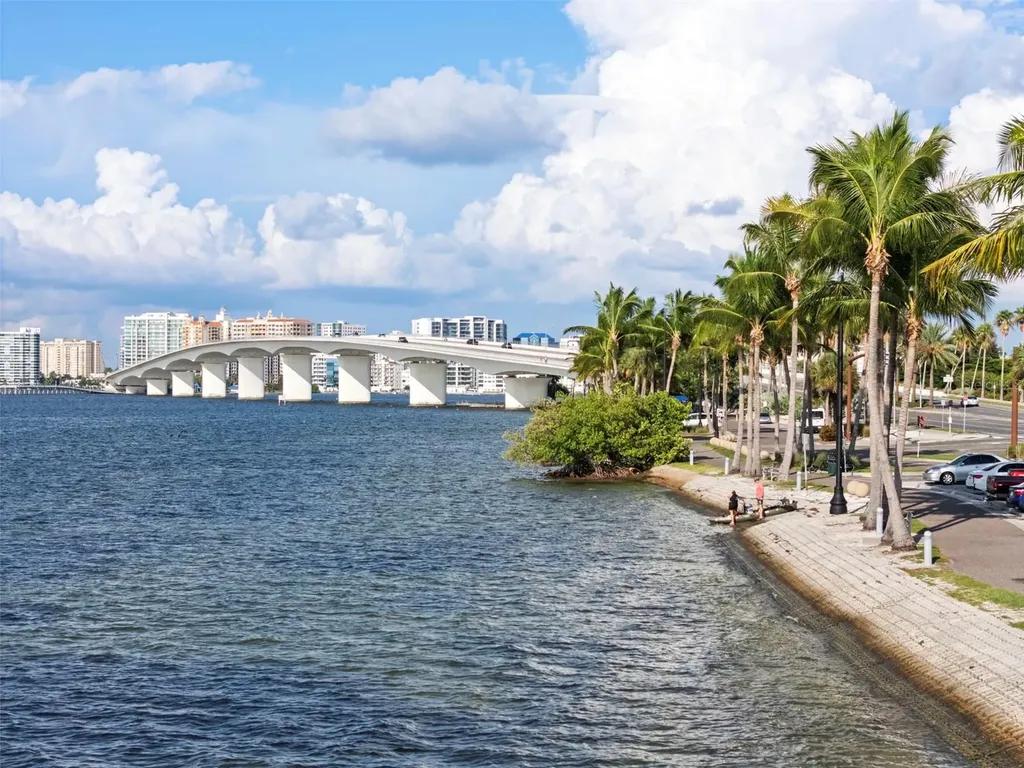 562 Ranger Lane Longboat Key FL 34228