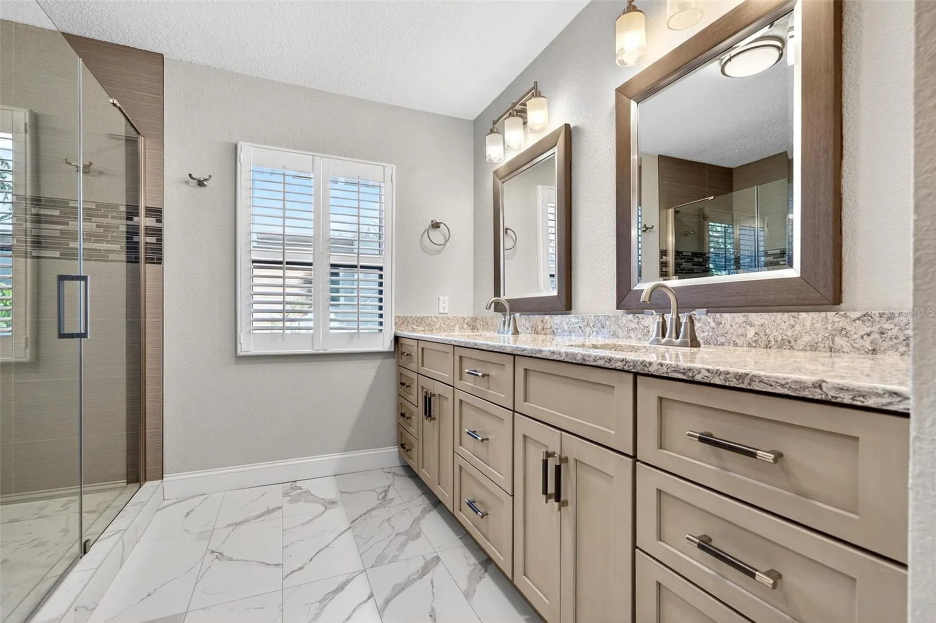 562 Ranger Lane Longboat Key FL 34228