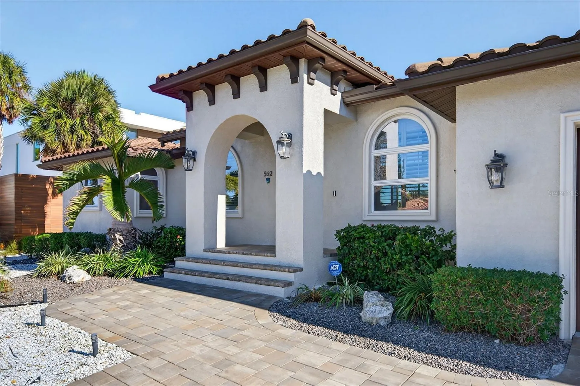 562 Ranger Lane Longboat Key FL 34228