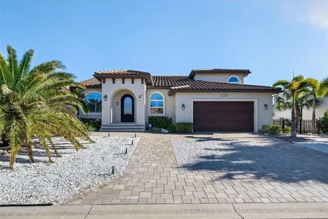 562 Ranger Lane Longboat Key FL 34228