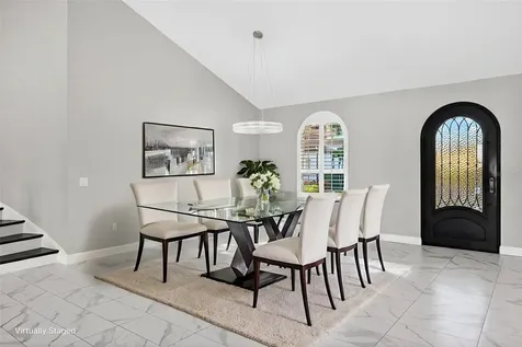 562 Ranger Lane Longboat Key FL 34228