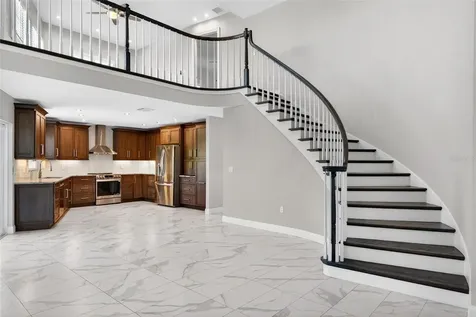 562 Ranger Lane Longboat Key FL 34228
