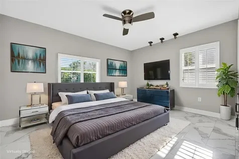 562 Ranger Lane Longboat Key FL 34228