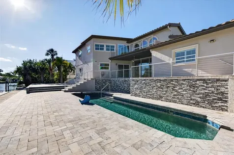 562 Ranger Lane Longboat Key FL 34228