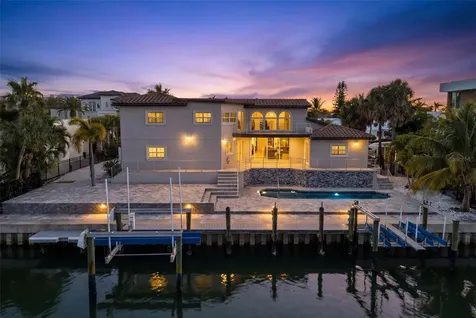 562 Ranger Lane Longboat Key FL 34228