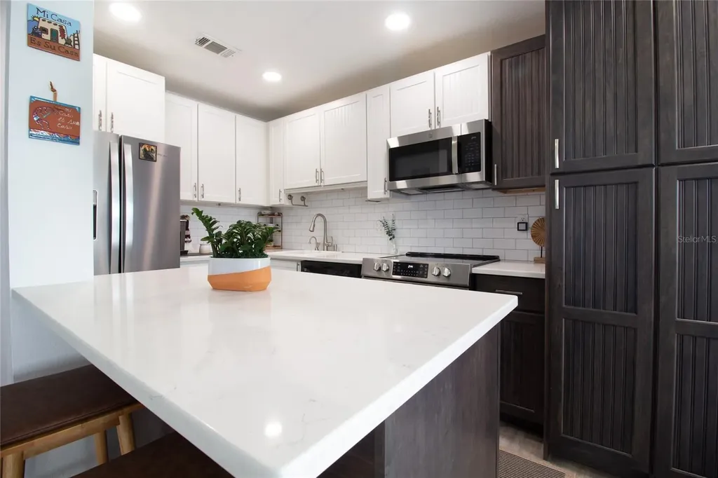 5129 SE Salmon Drive SE St Petersburg FL 33705