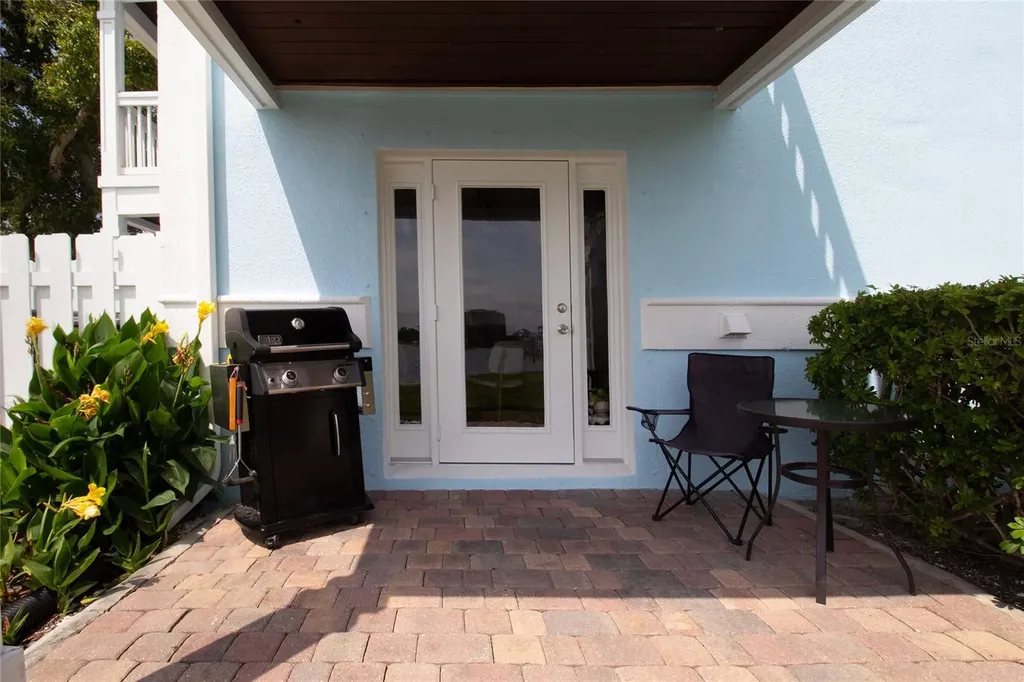 5129 SE Salmon Drive SE St Petersburg FL 33705