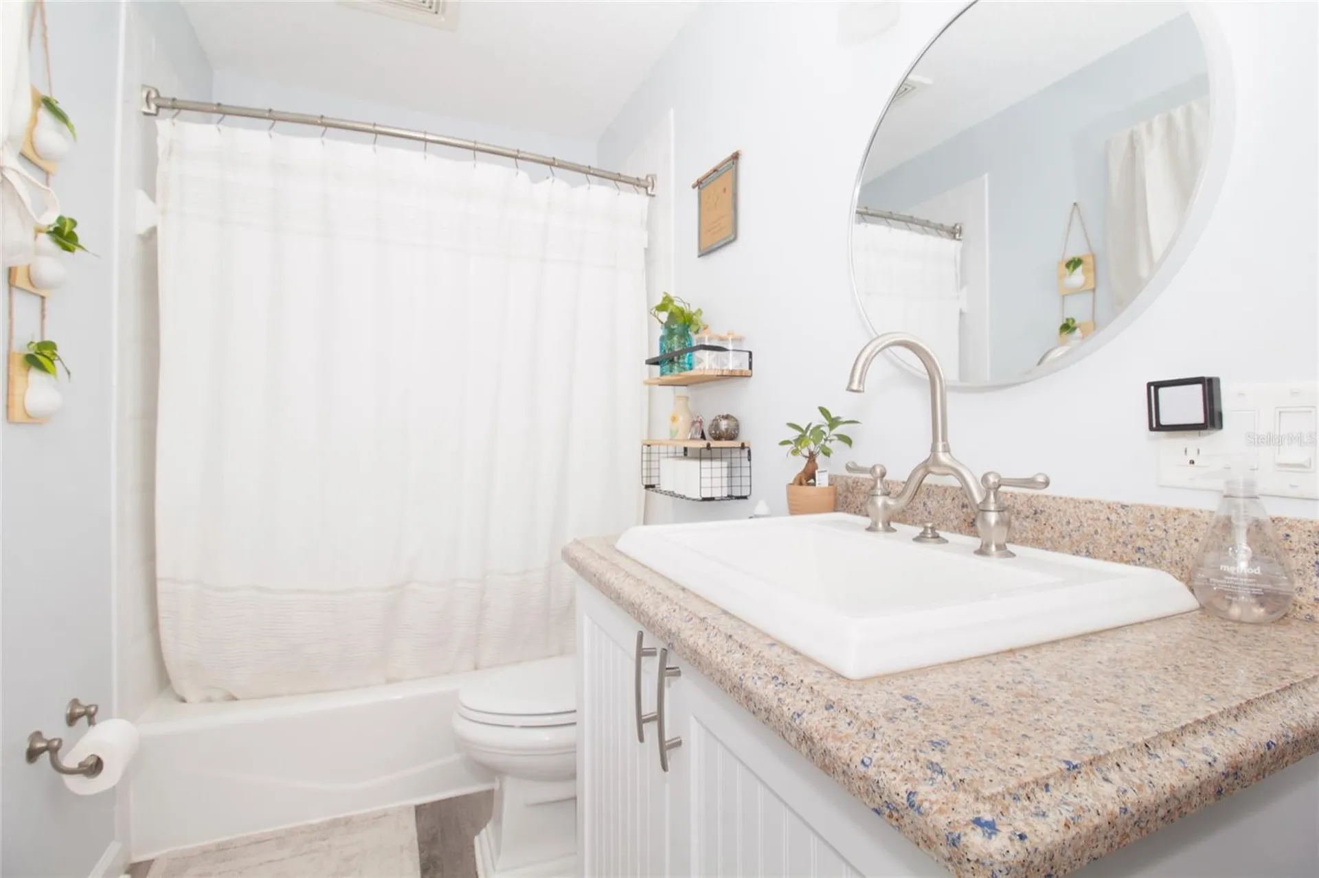 5129 SE Salmon Drive SE St Petersburg FL 33705