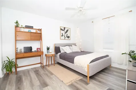 5129 SE Salmon Drive SE St Petersburg FL 33705