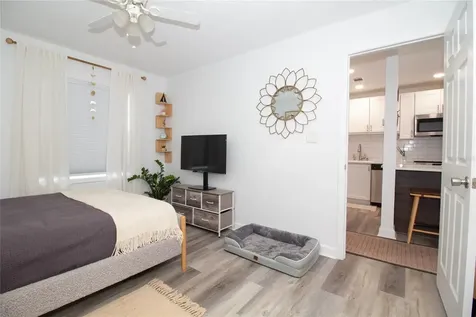 5129 SE Salmon Drive SE St Petersburg FL 33705