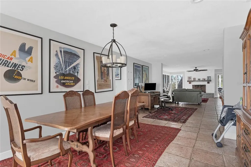 102 Seagull Lane Sarasota FL 34236