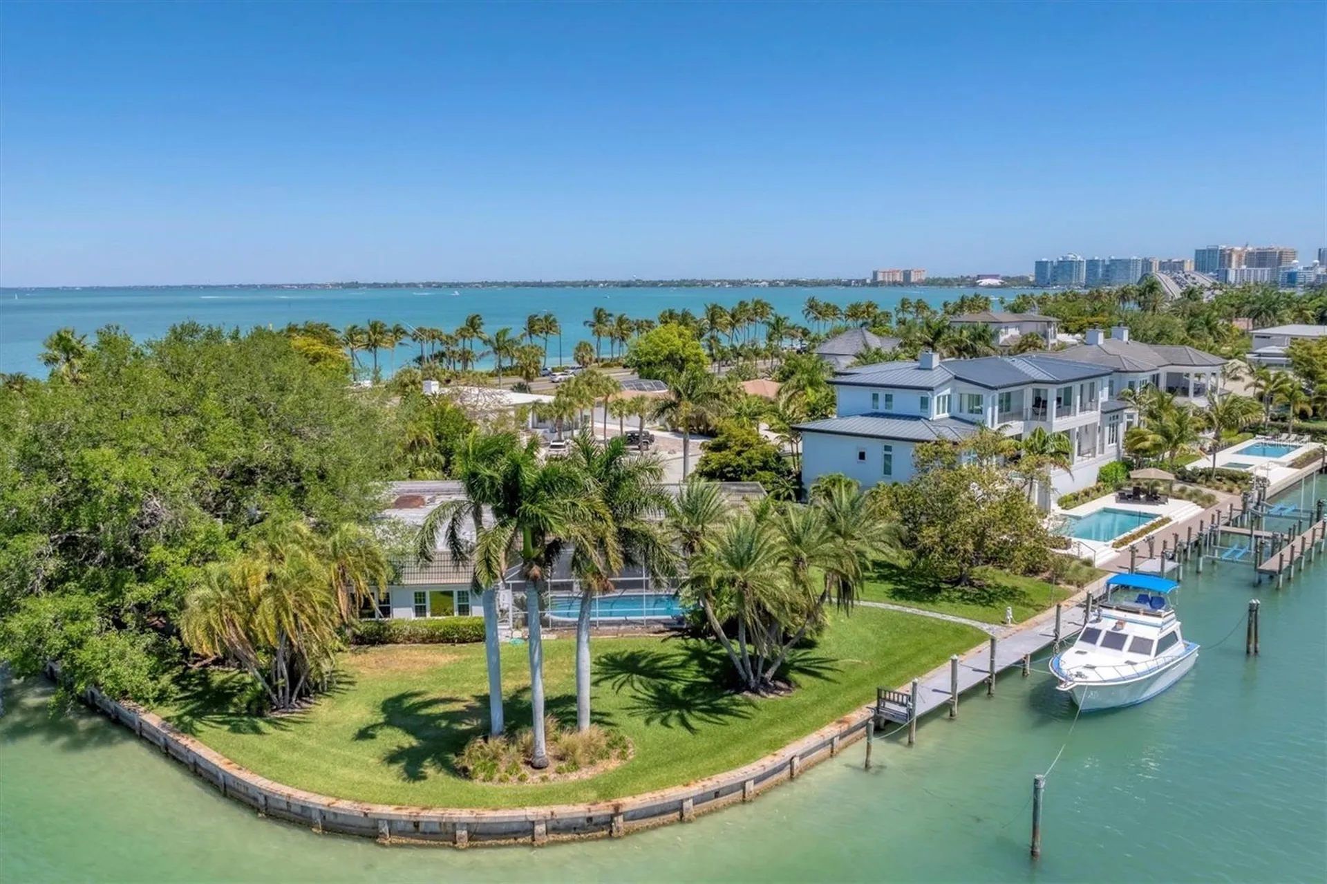 102 Seagull Lane Sarasota FL 34236