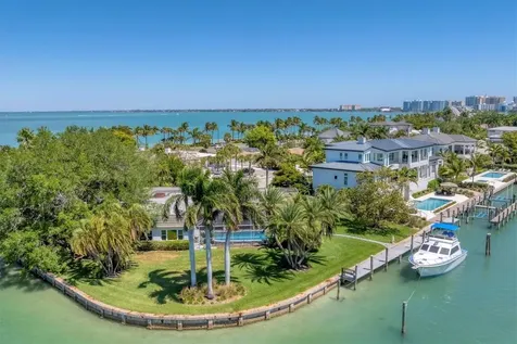 102 Seagull Lane Sarasota FL 34236